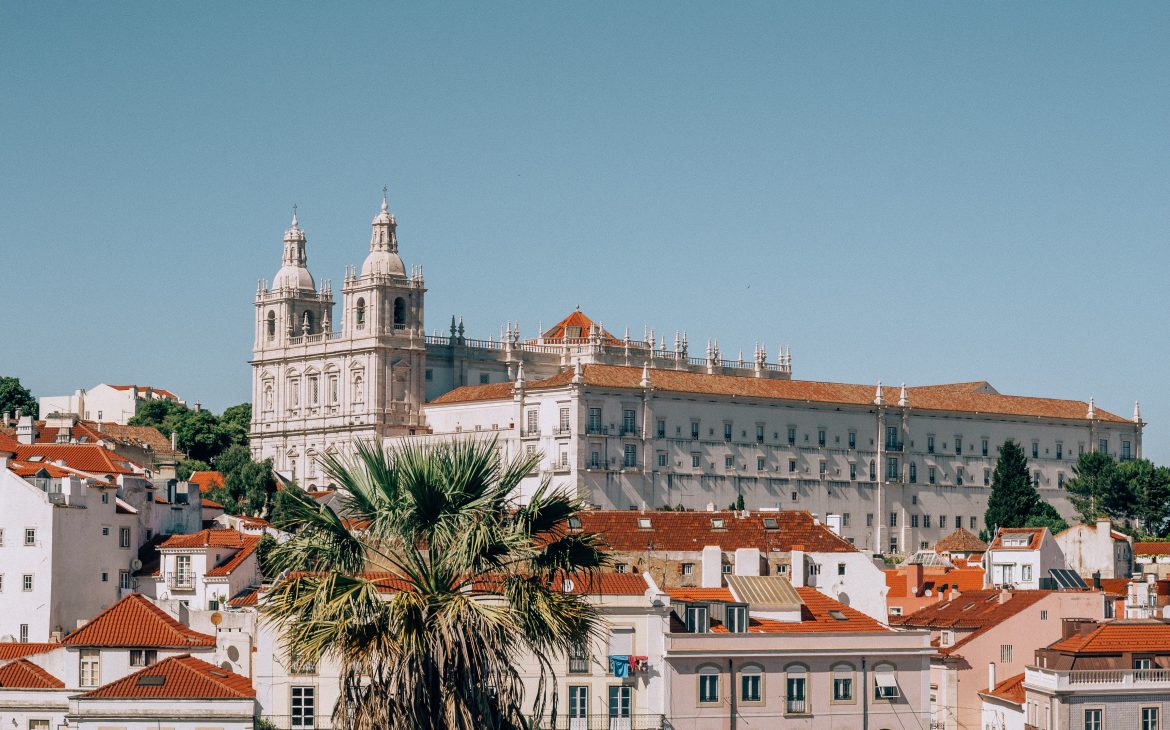 Companhias aéreas que dão hotel grátis